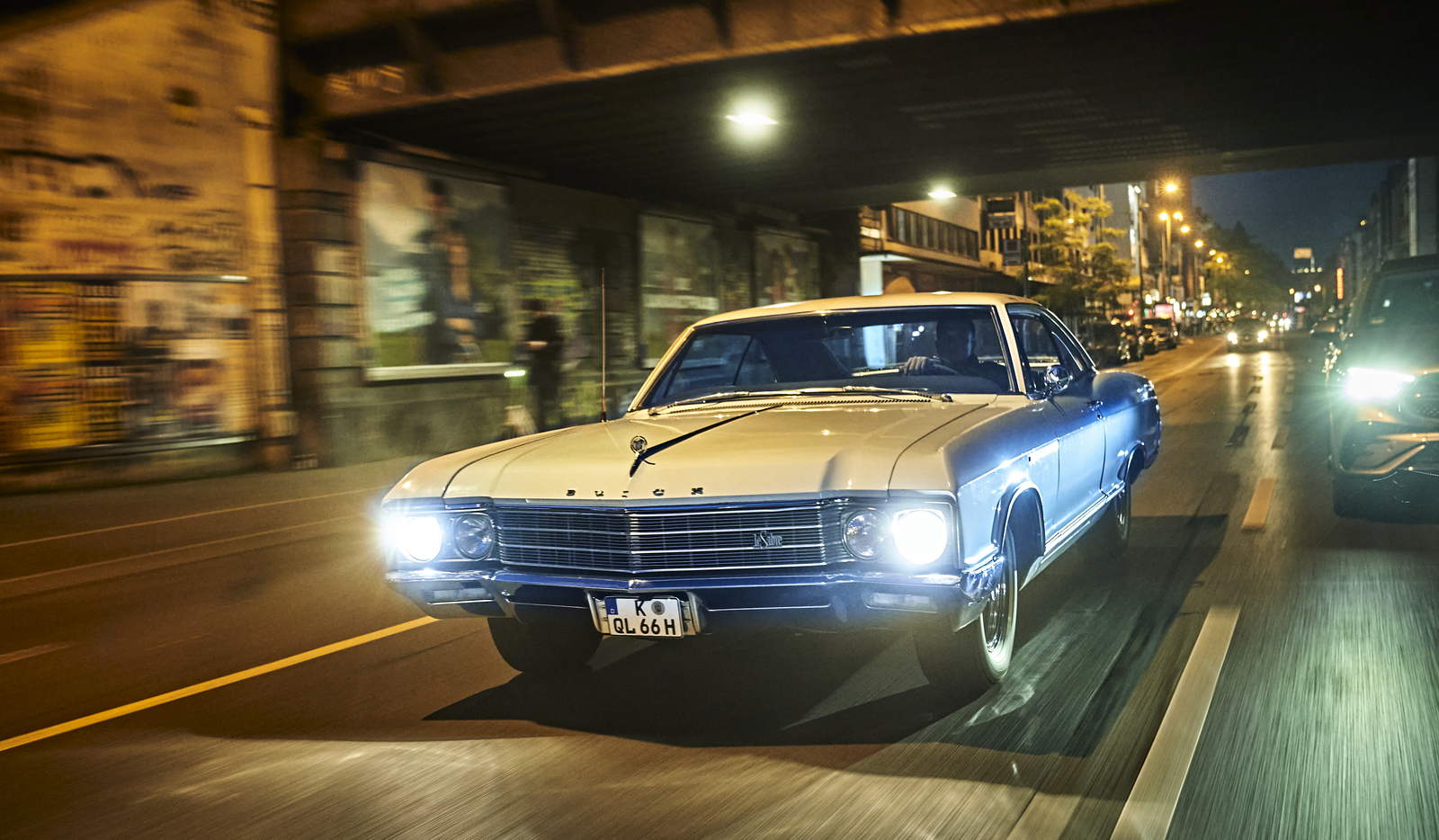 Buick Le Sabre 400 Köln bei Nacht